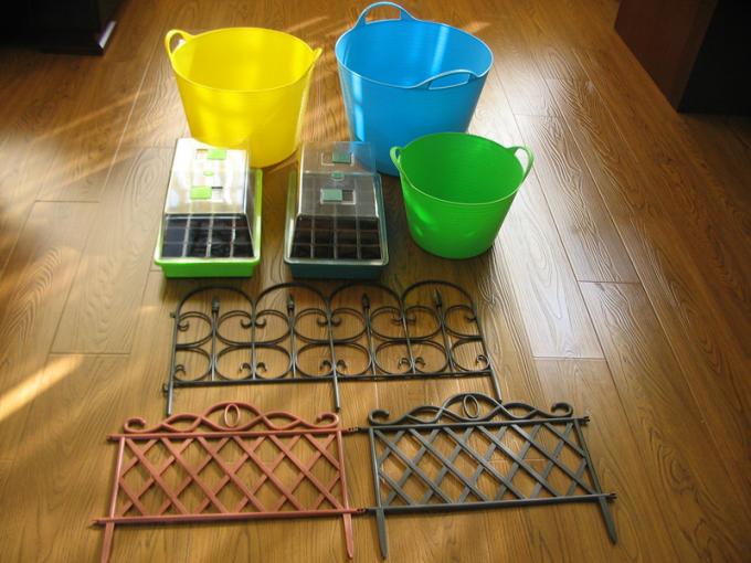 New Type Colourful Multifunctional Handhold Flexible Plastic Garden Bucket